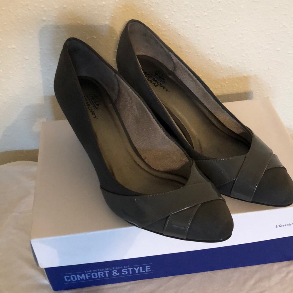 Life Stride - Size 9M